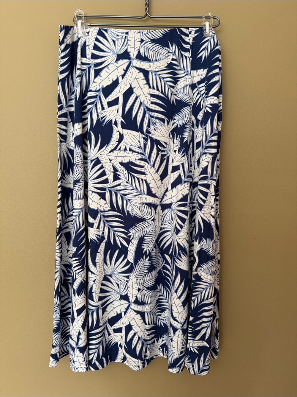 Joe Fresh Navy and White Leaf-Print Maxi Skirt